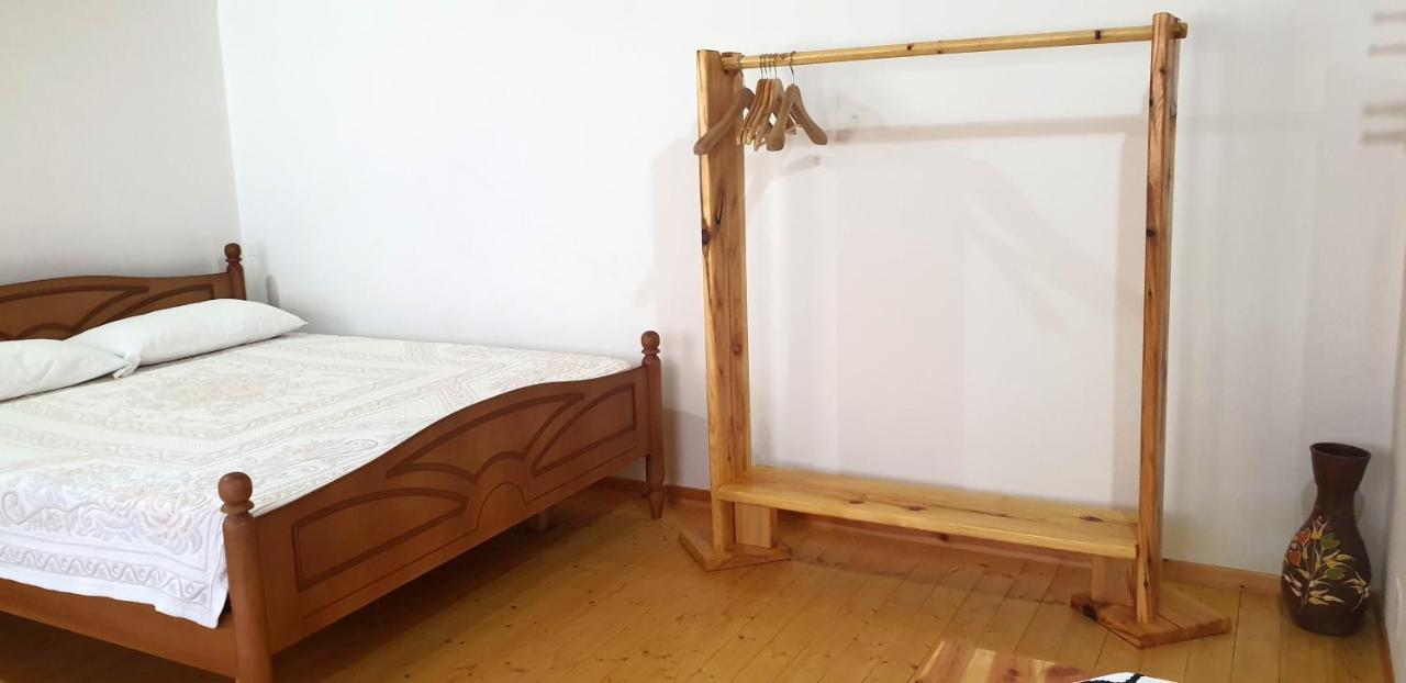 Bujtina Peshtan Guesthouse&Camping Tepelena Kültér fotó