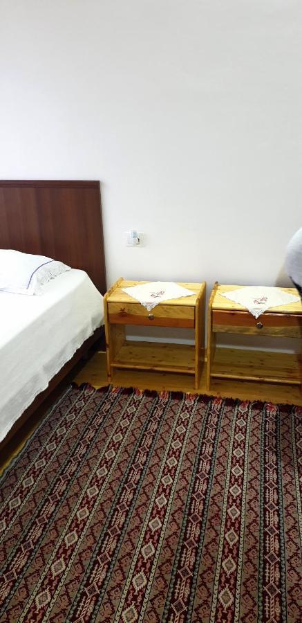 Bujtina Peshtan Guesthouse&Camping Tepelena Kültér fotó